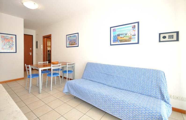 Bedroom 3, Apartments Villa Mara, Bibione, Venezia