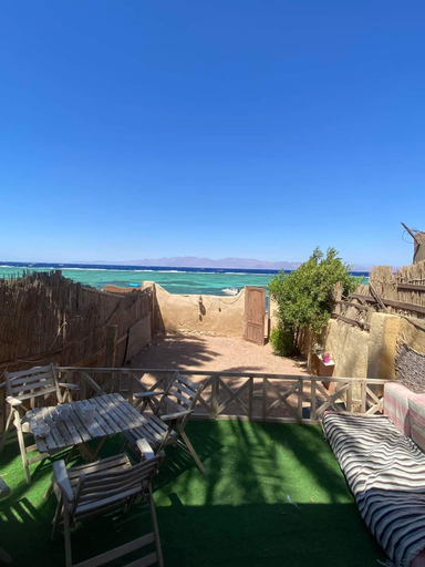 Others 5, Beach house, Sant Katrin