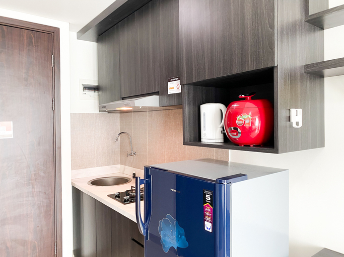 Others 4, Monochromatic Studio at LRT City Bekasi Apartment By Travelio, Bekasi