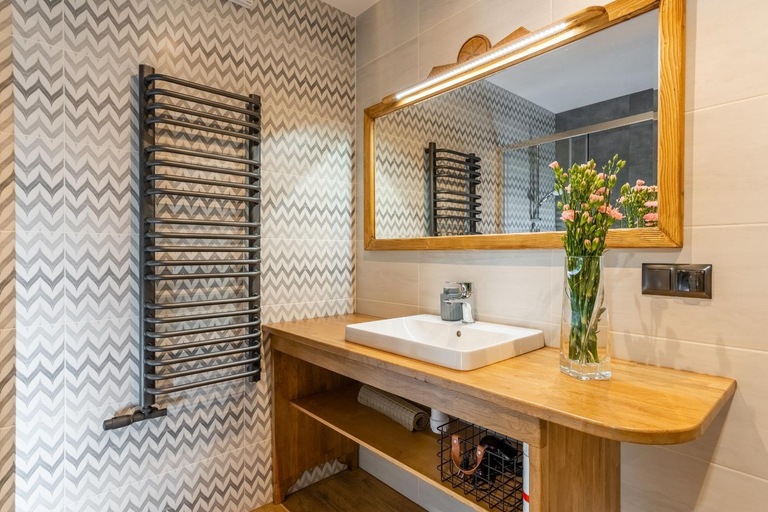 Bathroom 2, Poza Szlakiem, Tatra