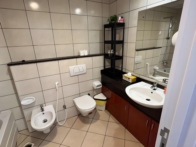 Bathroom, Co living, Dubai