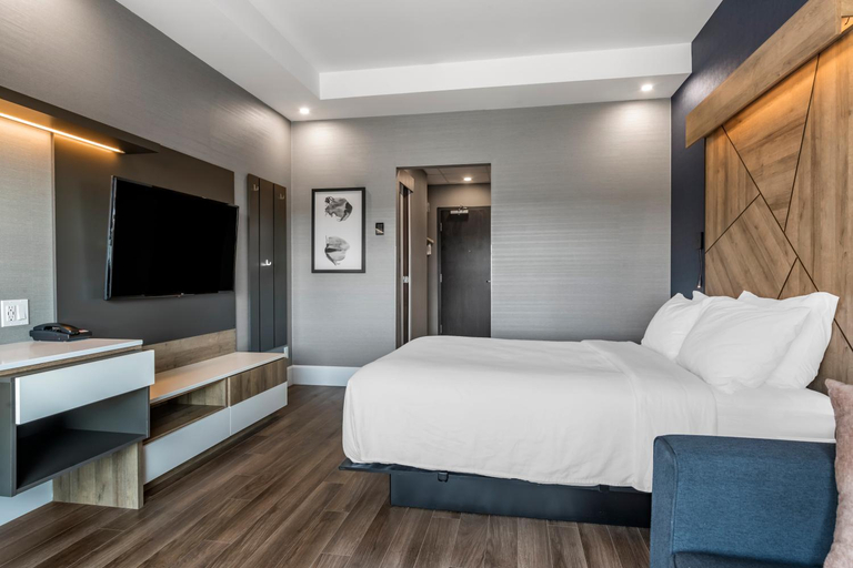 Bedroom 3, Quality Hotel & Conference Centre, Madawaska