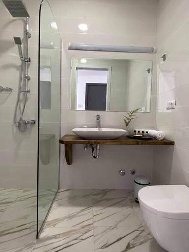 Bathroom 4, Cabo Verde Boutique Hotel, Batumi