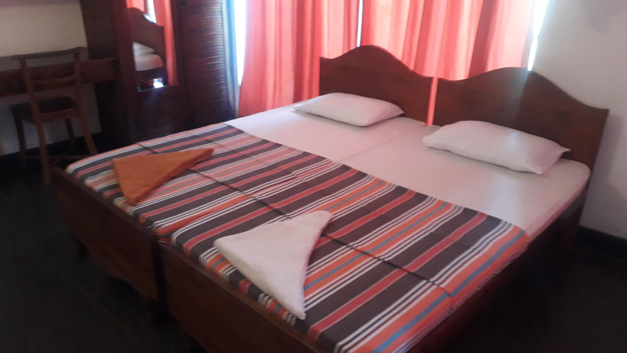 Bedroom 2, The Drop Inn, K.F.G. & G. Korale