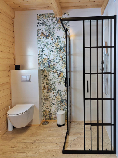 Bathroom 4, Ogród Weigla, Kamienna