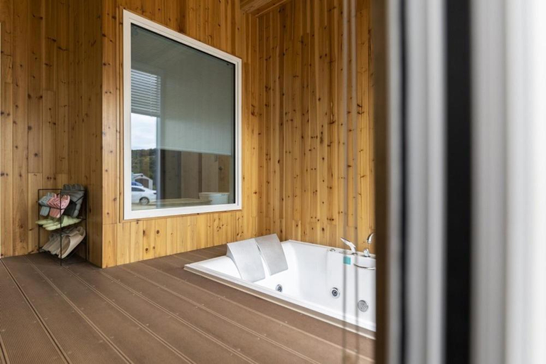 Bathroom, Cheongdo The Joeun Pool Villa, Gyeongsan