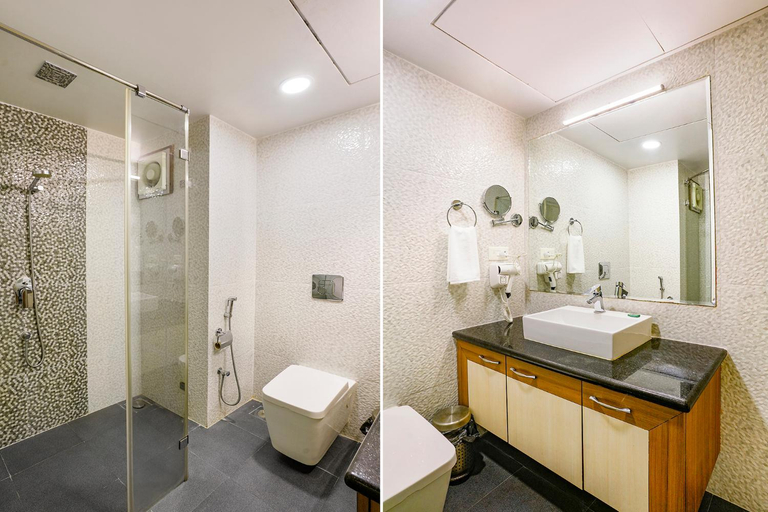 Bathroom 4, Fabhotel Prestige, North Goa