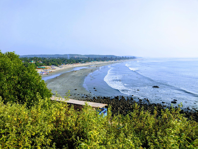 Others 3, Sunny cliff, North Goa