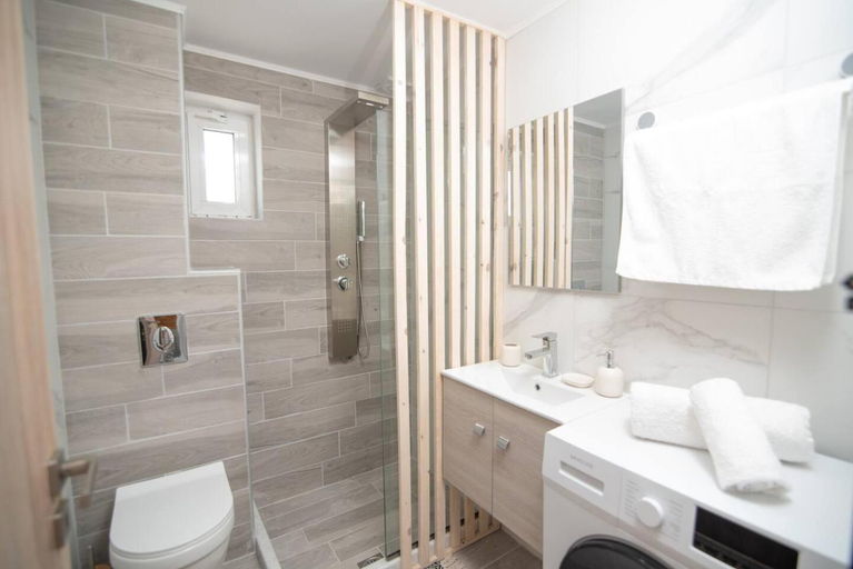 Bathroom, Stella & Eleni Suite With Shared Pool & Open View, Faistos