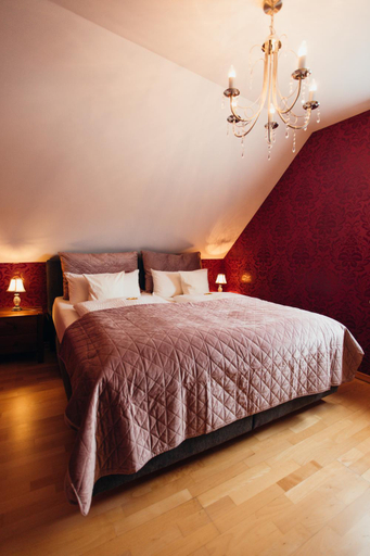Others 4, Dooscht Gastehaus Reichshof, Bernkastel-Wittlich