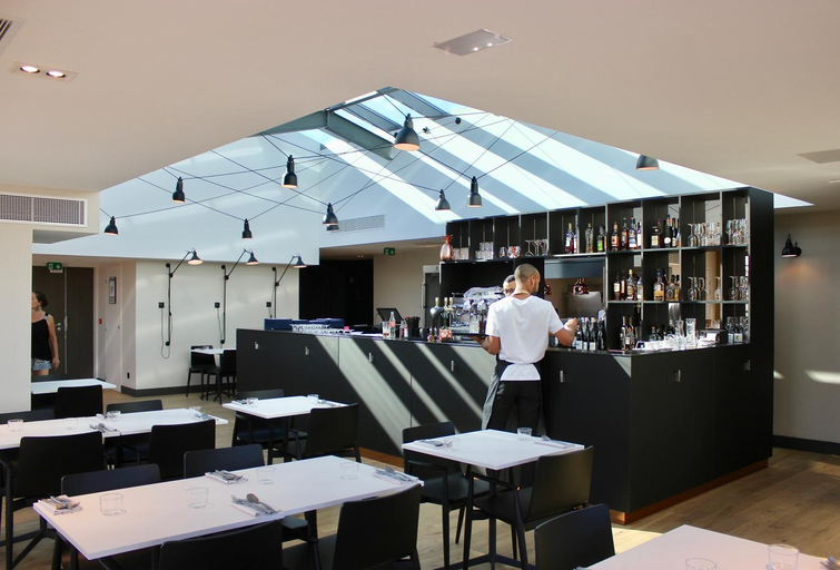 Food & Drinks 5, Maison No - Hotel et Rooftop, Rhône