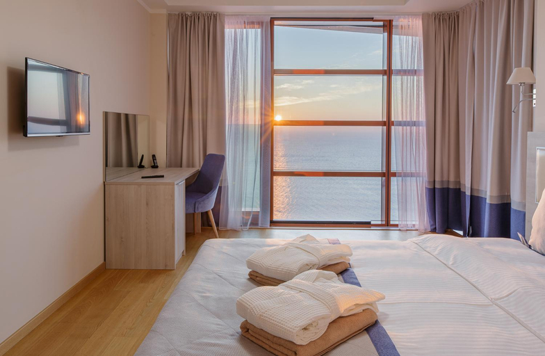 Others 2, Golden Bay Premium Apart-hotel, Anapskiy rayon