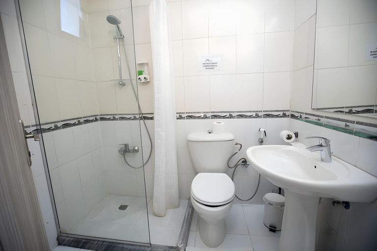 Bathroom 4, Nomads Hotel, Wadi Musa
