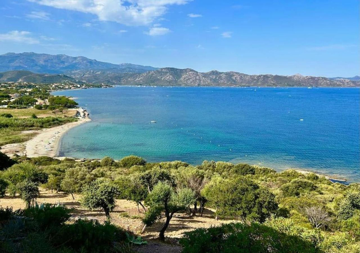 Others 5, Les Marines du Soleil - Vue Mer, Haute-Corse