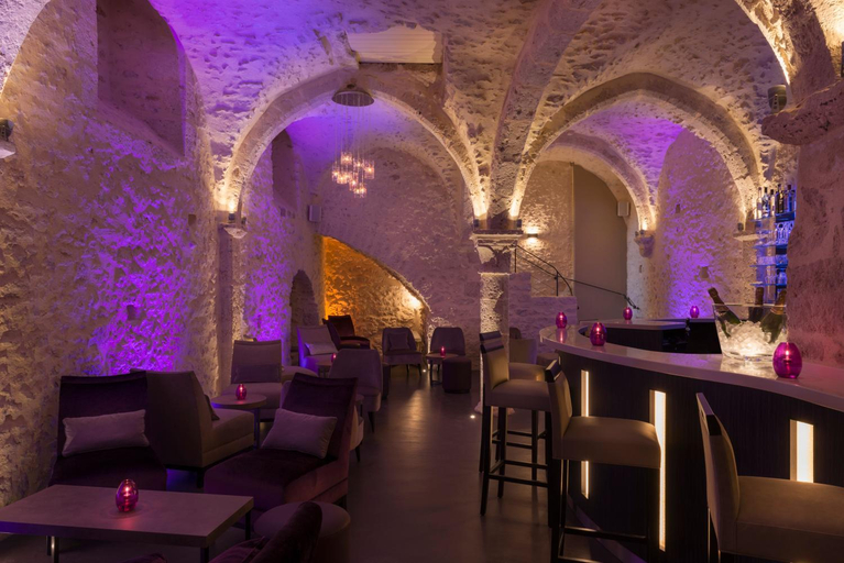 Food & Drinks 3, Hôtel Aux Vieux Remparts, Seine-et-Marne