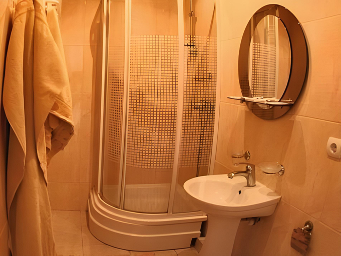 Bathroom 3, Hotel Kopa - Zhovkva, Zhovkivs'kyi