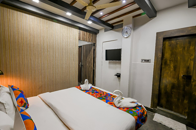 Bedroom 2, HOTEL MIDDLETON, Cuttack