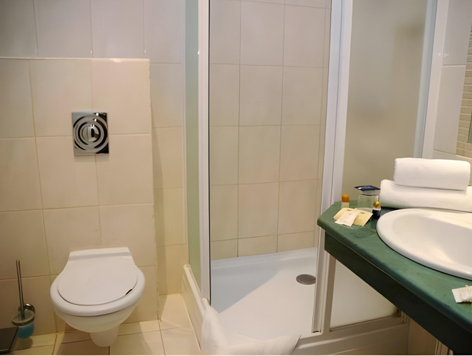 Bathroom 2, Aventinus Hotel HG, Nyíregyháza