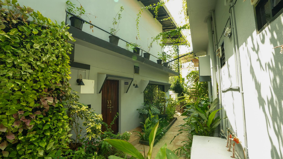 Others 5, Sortby Stays , Grand Peddem, North Goa