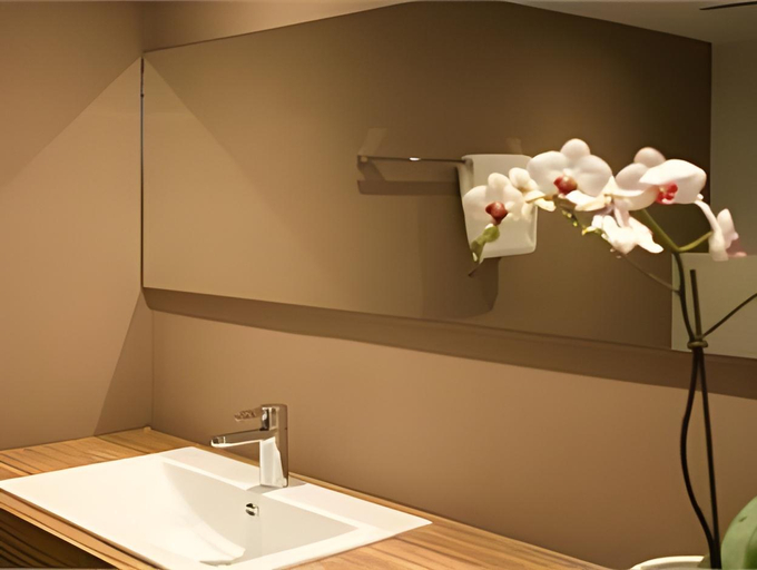 Bathroom 3, Bob W Munchner Freiheit, München