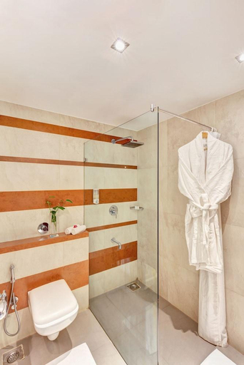 Bathroom 4, Club Mahindra Acacia Palms, South Goa