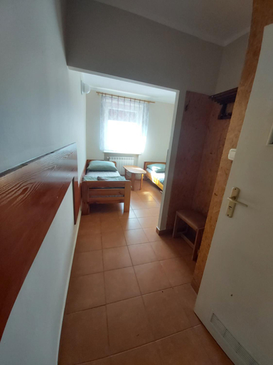 Others 3, Motel Ketmia, Kutno