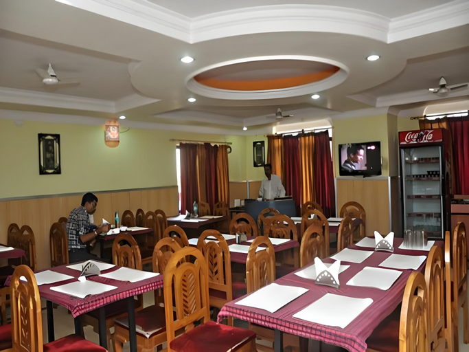 Food & Drinks, Hotel Sambit Royale, Khordha