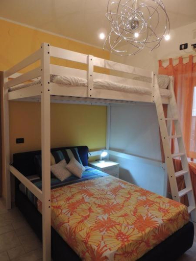 Bedroom 2, Le nuove porte di Taormina, Messina