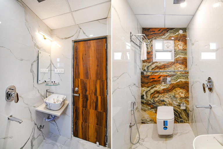 Bathroom 4, Fabhotel Sonali Golden Palace, Khordha