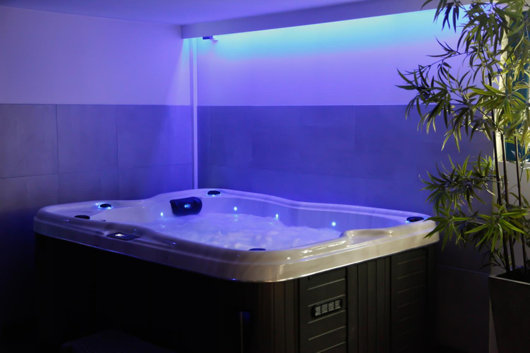 Bathroom, Hotel De La Plage, Morbihan