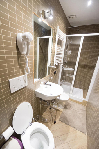 Bathroom 3, Funny place, Rome