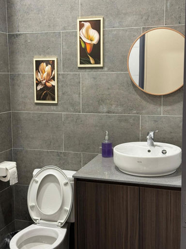 Others 5, Podium Studio 4 pax-Amy Home, Kuching