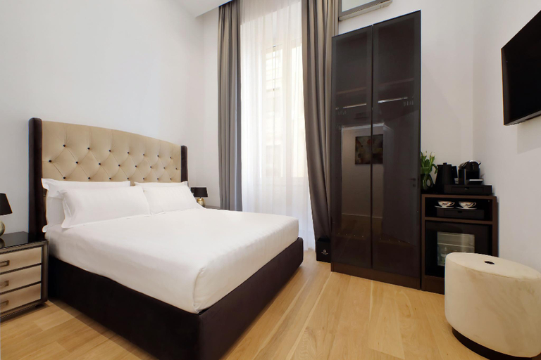 Bedroom 2, Domus Aurea Luxury Suites, Rome