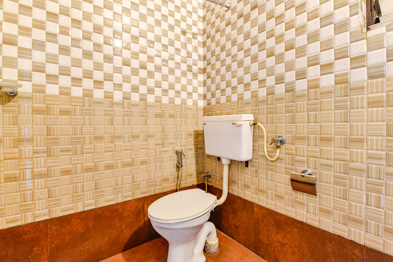 Bathroom, Fabhotel Peak Stay, North Goa