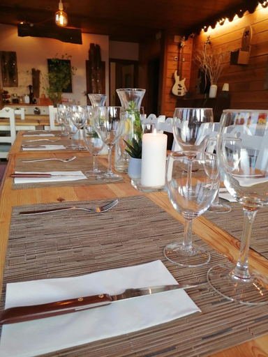 Food & Drinks 4, Minds & Mountains Eco Lodge, Girona