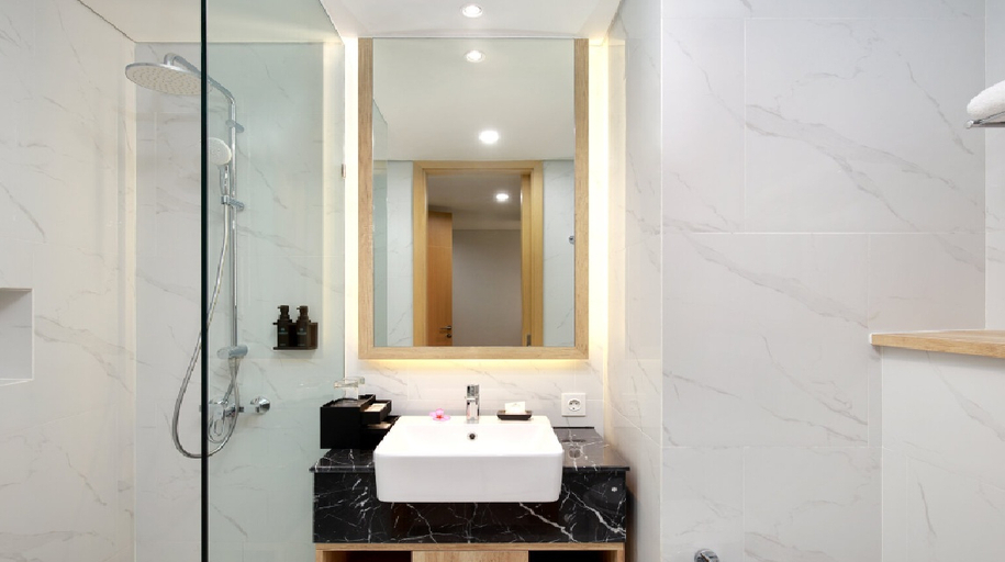 Bathroom 5, Esco Luxe Benoa, Badung