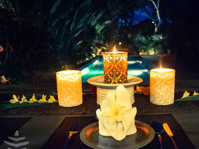 Food & Drinks 5, Wahyu Villa, Denpasar