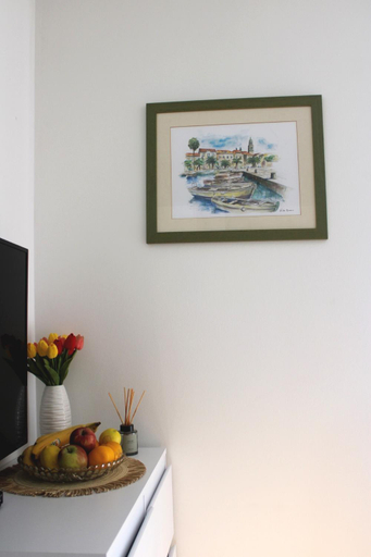 Food & Drinks, Studio Teuta - private parking, Split