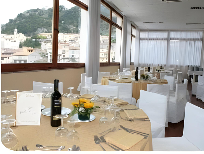 Restaurant 2, Hotel Isola Di Lauria, Potenza