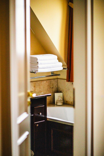 Bathroom 4, Relais & Chateaux Bulow Palais, Dresden