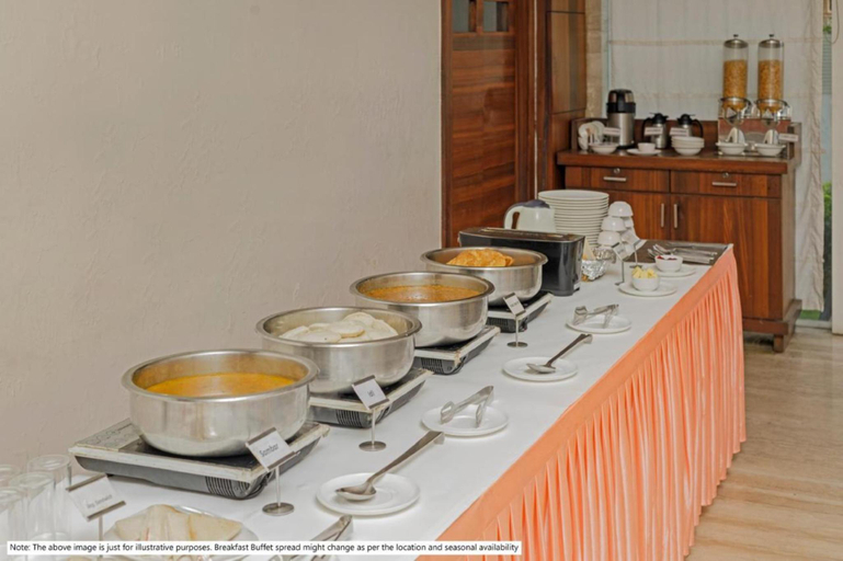 Food & Drinks, Goroomgo Effective Bollywood Hotels Bhubaneswar, Cuttack