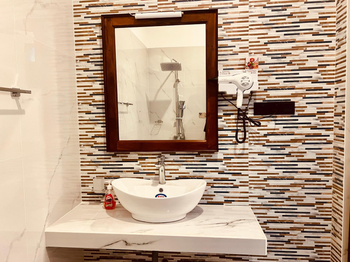 Bathroom 3, Serendib villa, Dickwella