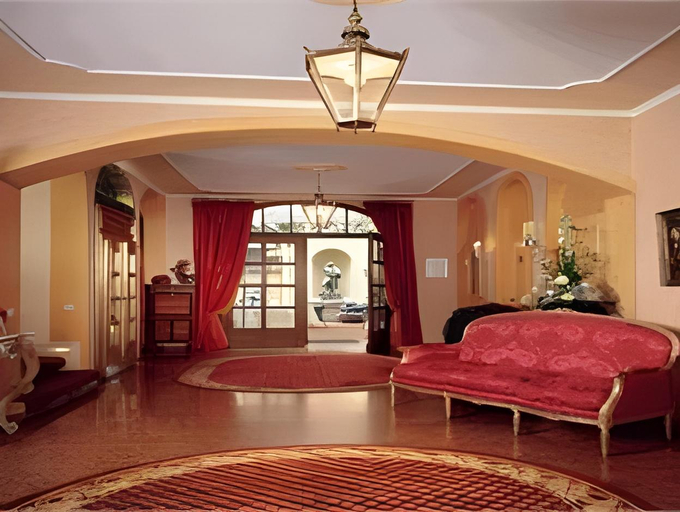 Public Area, Relais & Chateaux Bulow Palais, Dresden
