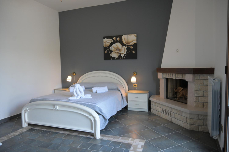 Others 4, B&B Sale e Sole sul Mare, Syracuse