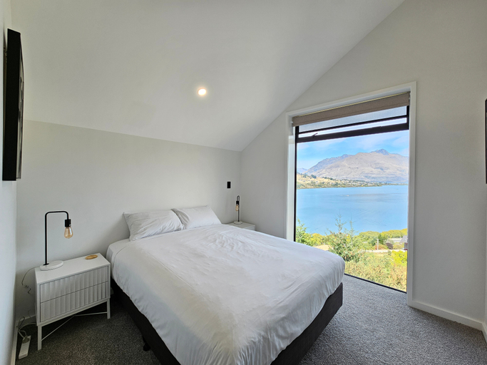 Others 4, Elia's House, Queenstown-Lakes