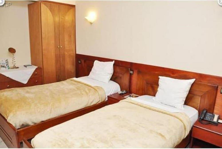 Bedroom 3, Hotel Vallee Des Princes, Wouri