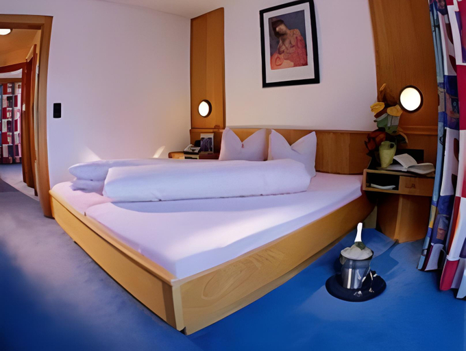 Bedroom, Hotel Victoria, Landeck