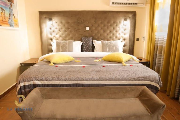 Bedroom 3, Hôtel Résidence la Falaise, Wouri