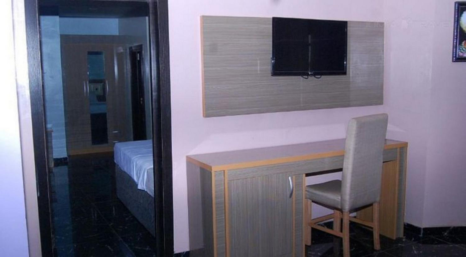 Others 2, Royal Park Hotel Suite - Guest Room, Oshimili South