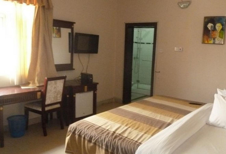 Others 5, Bellwood Hotel - Guest Room, Oshimili South